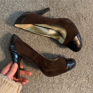 Style & Co Two Toned Brown Pump In Box